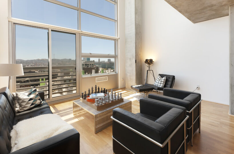 0 77 Dow 1109 Living Room 2