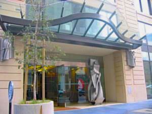 5 199 newmontgomeryentrance