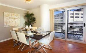 Bridgeview den
