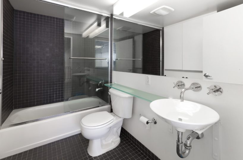 855 Folsom 908 1 Bath