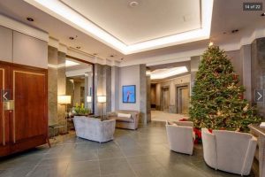 MP#923 lobby xmas