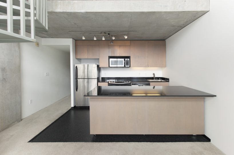 855 Folsom 701 Kitch 1
