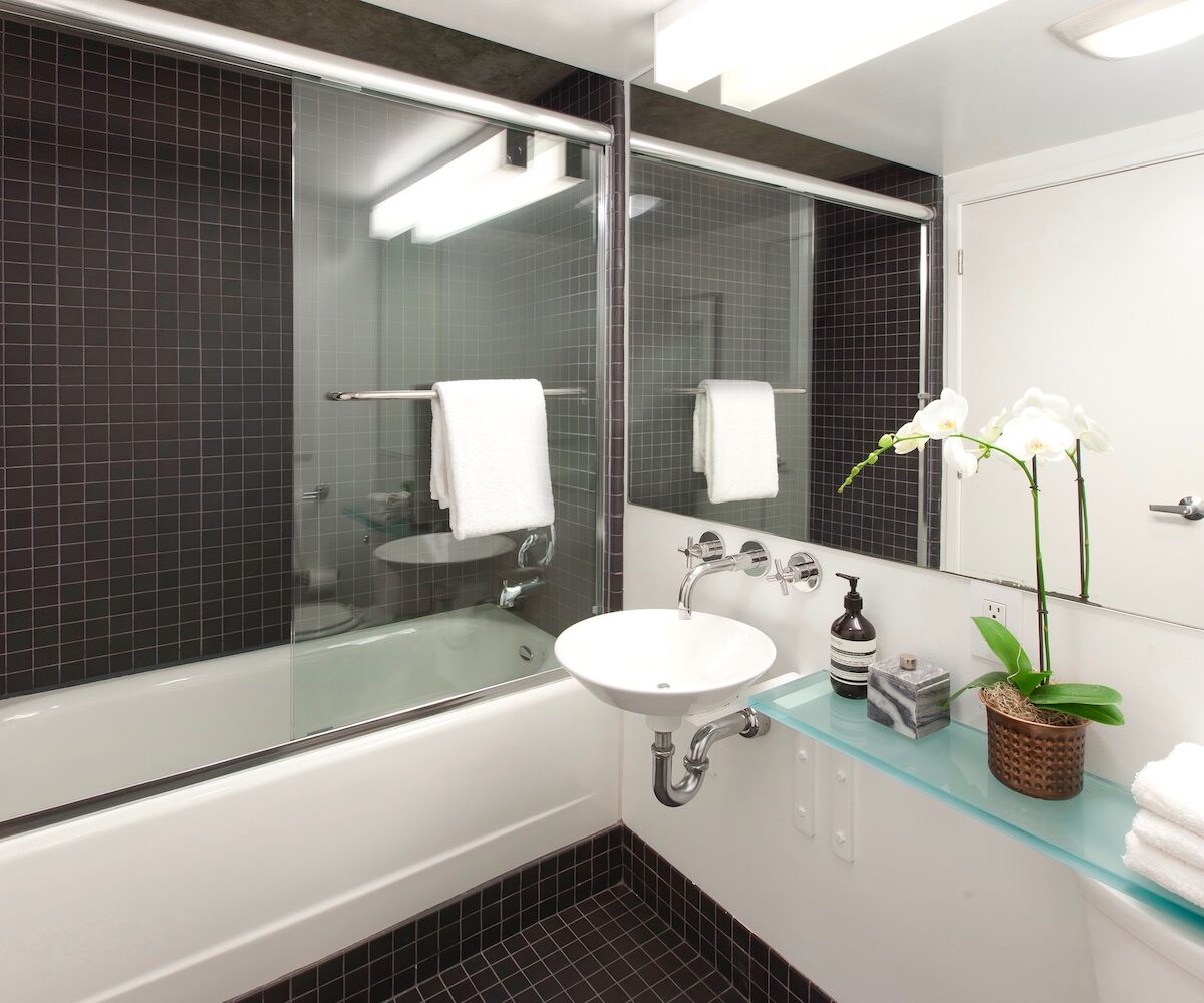 855 Folsom 311 2 Bath