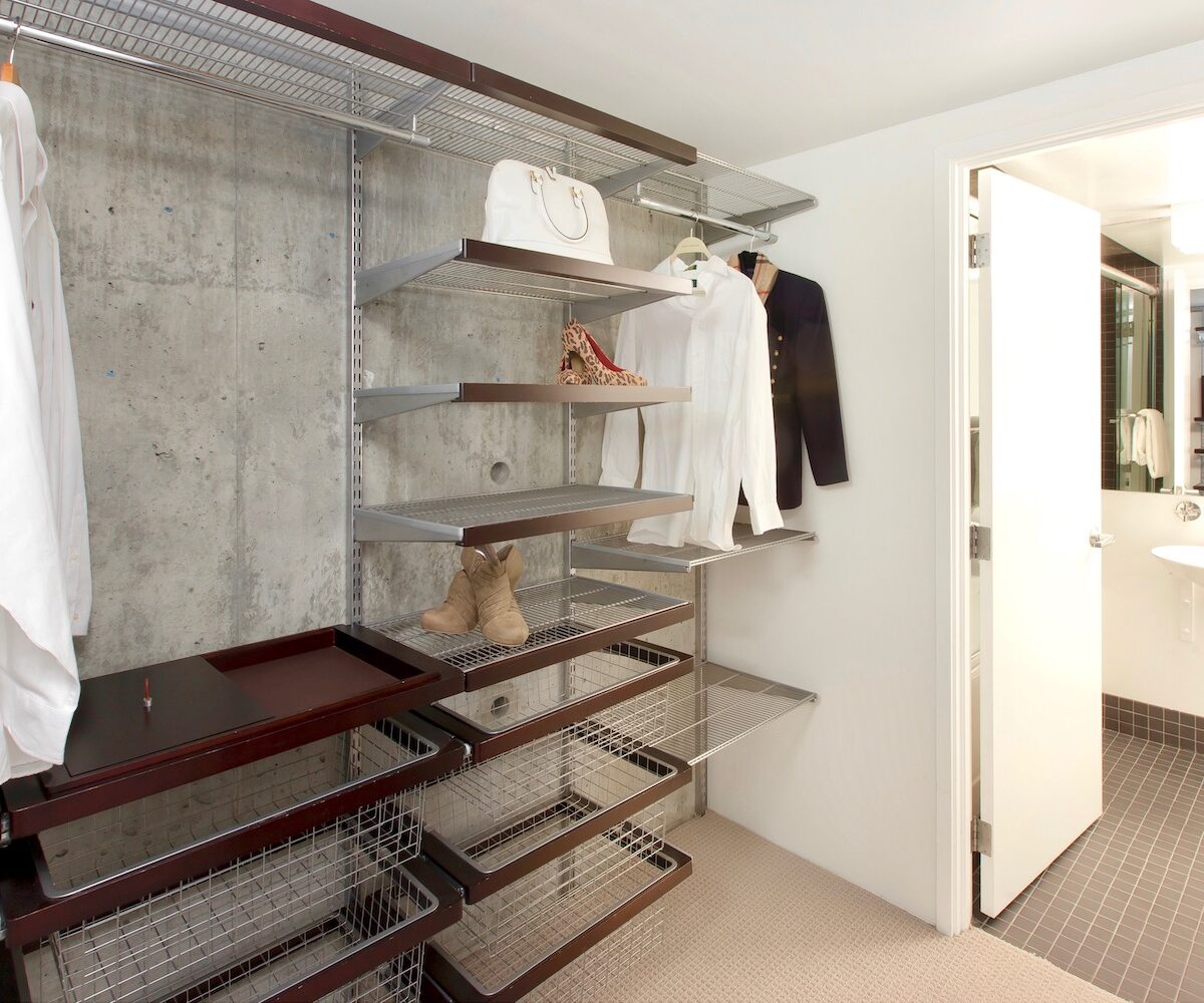 Z 855 Folsom 311 Closet 2
