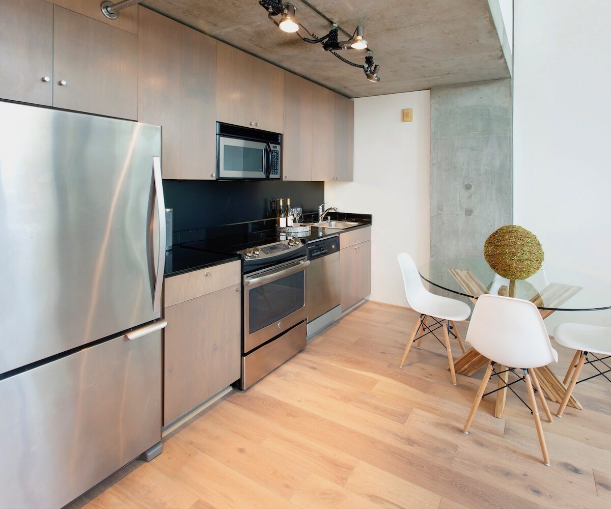 Z 855 Folsom 311 Kitch 2
