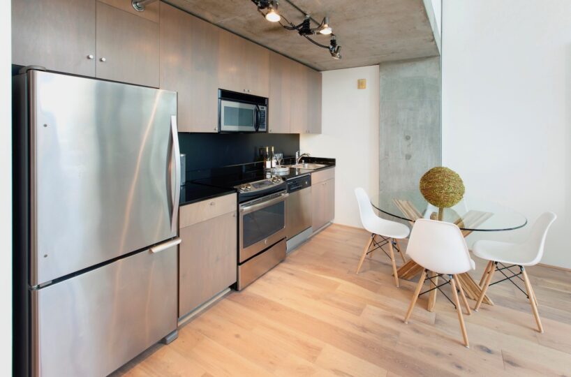 Z 855 Folsom 311 Kitch 2
