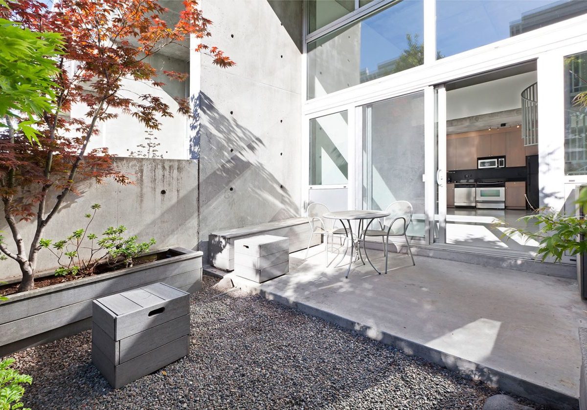 855 folsom 121 garden outside
