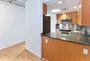 77 dow 1100 kitchen entry