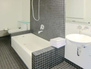 Yerbabuenalofts 727 bath
