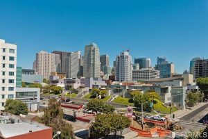 821 folsom 303 roofdeck area