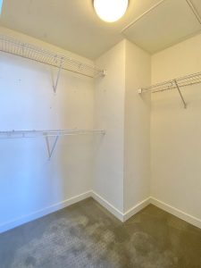 250 king 1204 closet