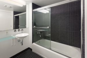 855 Folsom 914 Bath