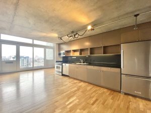 Yerba buena loft 715 kitchen