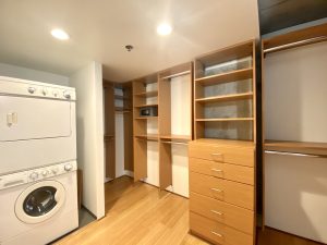 Yerba buena loft 715 closet 2