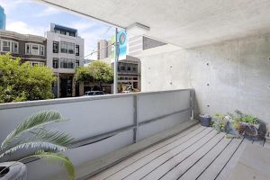 4 855 Folsom 116 Deck