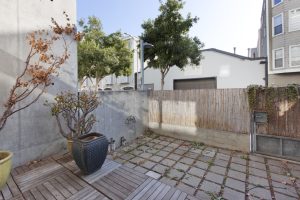855 Folsom 107 Yard 1