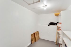 9 2696 bush street parking 3