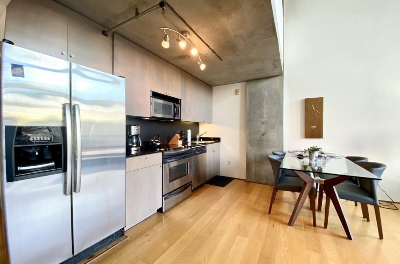 Yerba buena lofts 324 kitfhen