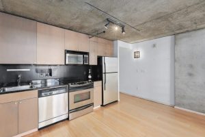 855 Folsom 742 008