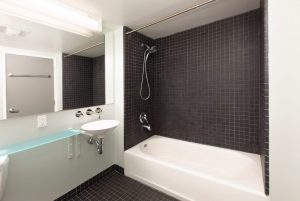 855 Folsom 714 Bath
