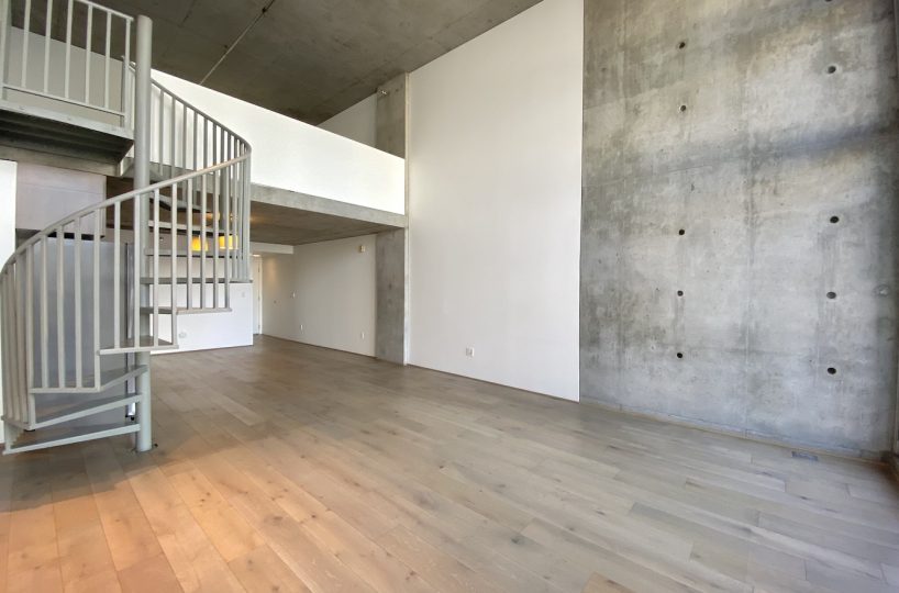 Yerba buena lofts 518 living
