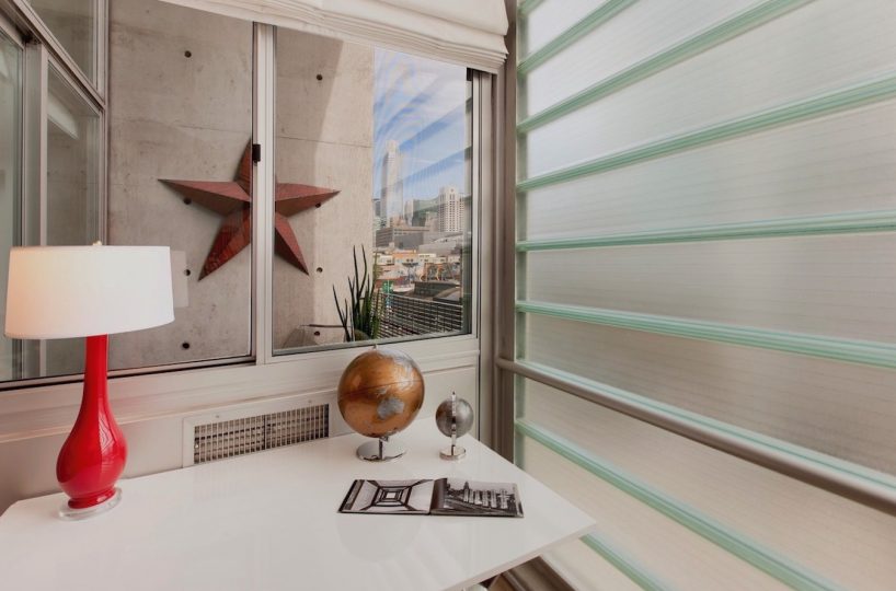 1 855 Folsom 538 DeskView