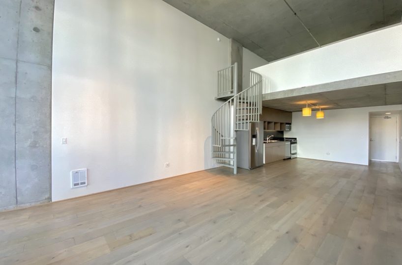 Yerba buena lofts 518 living