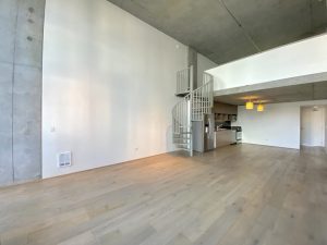 Yerba buena lofts 518 living