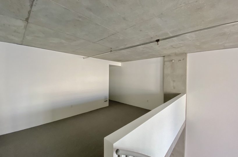 Yerba buena lofts 518 bed