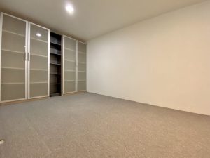 Yerba buena lofts 518 closet