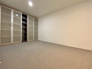Yerba buena lofts 518 closet