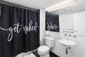 855 Folsom 517 2 Bath