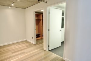 Ybl#505 closet
