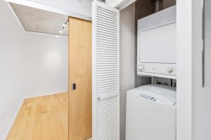77 Dow 1309 Laundry