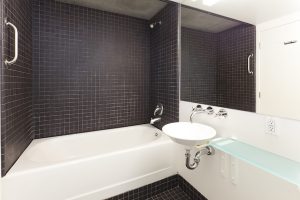 855 Folsom 337 1 Bath