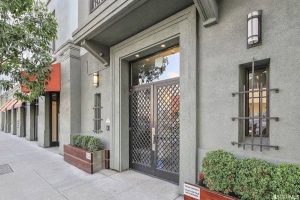 821 folsom 303 entrance