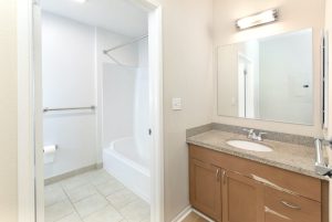X 821 Folsom 303 2 Bath 1