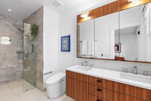 5 b 1830 Jackson 1 Bath 2