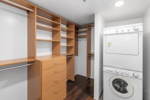 M 855 Folsom 733 Closet