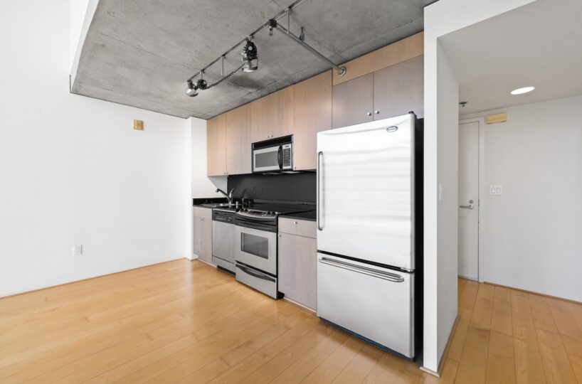 Yerba Buena Lofts #321 photo 16