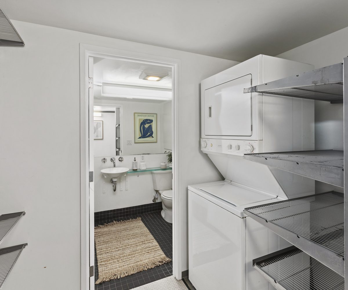 855 Folsom 311 Closet 1