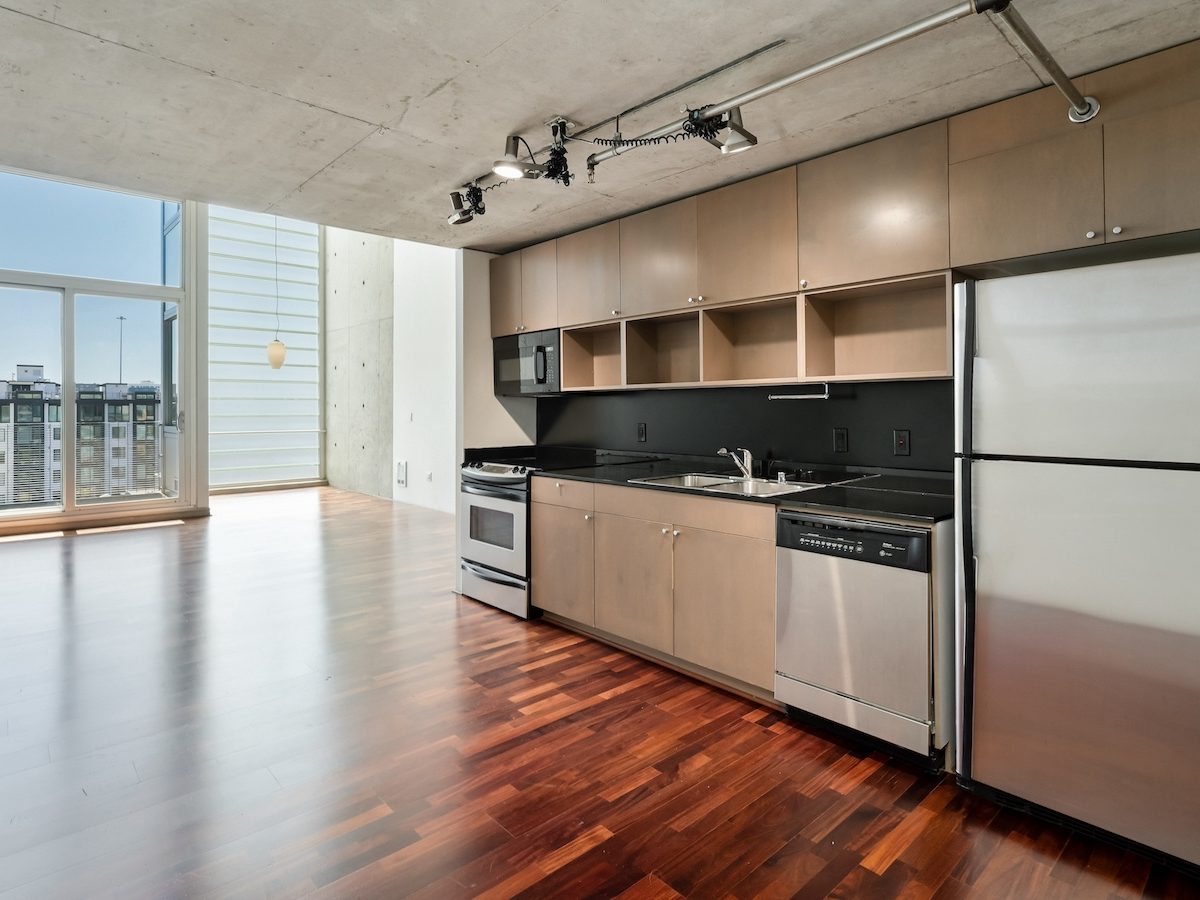 Yerba Buena Lofts #711 – photo 4