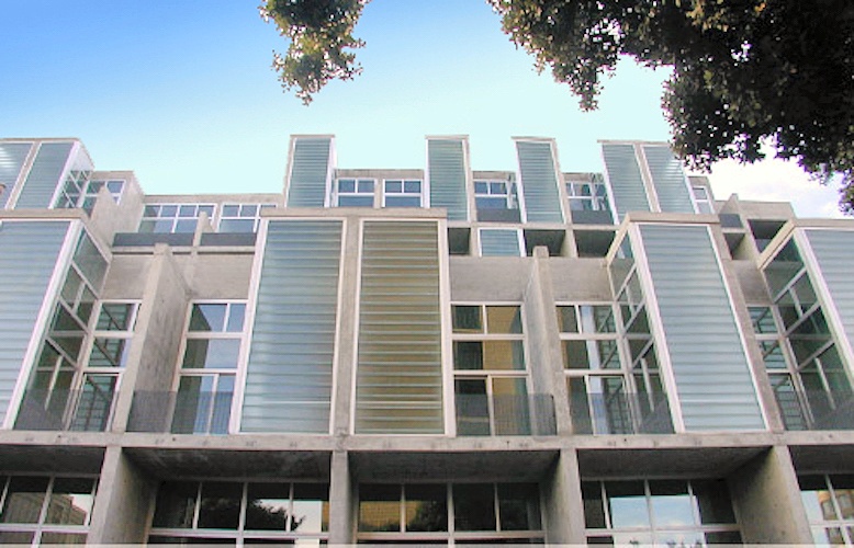 Yerba Buena Lofts – building exterior